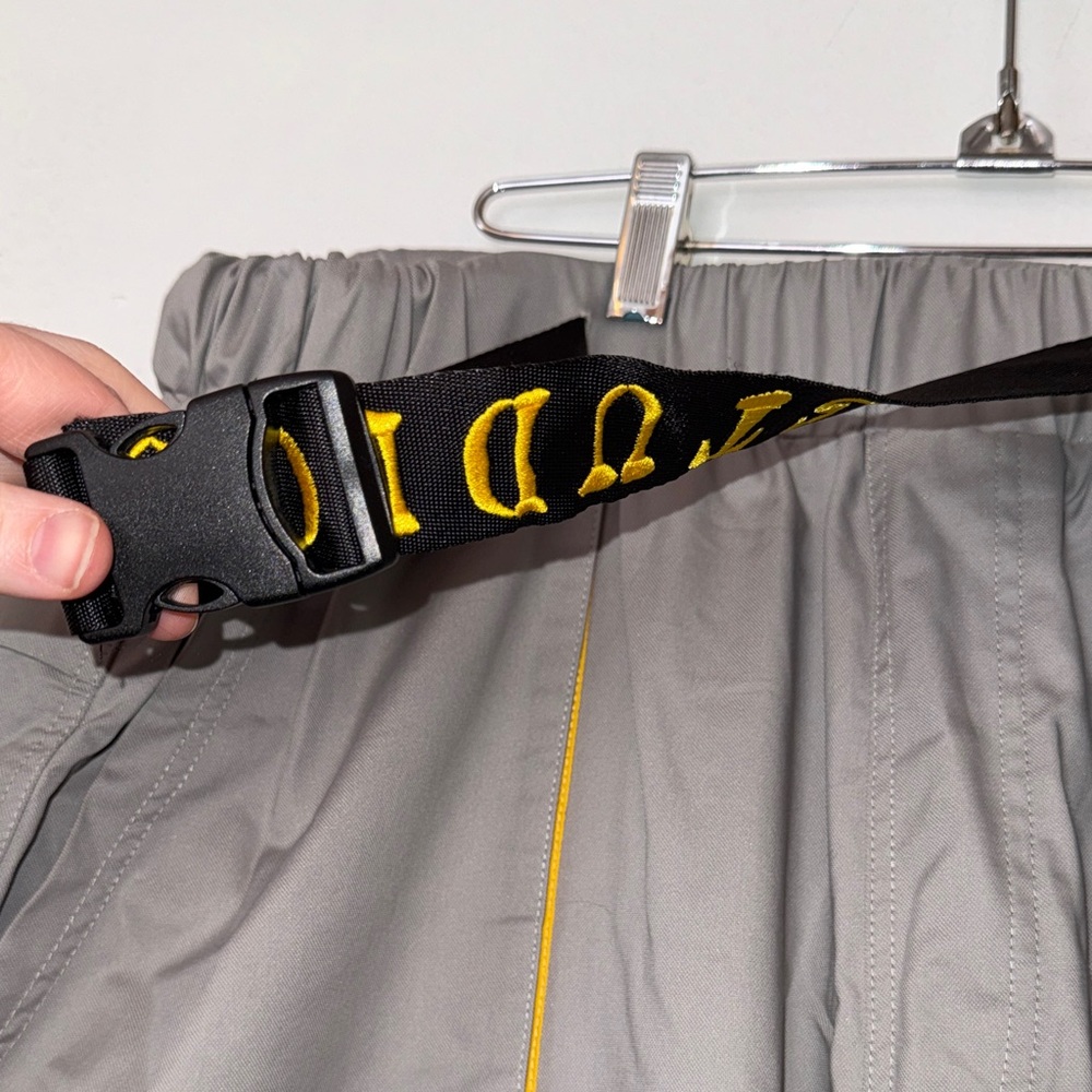 Etrange Gray Men's Cargo Track Pants with Yellow Logo - Picture 5 of 8
